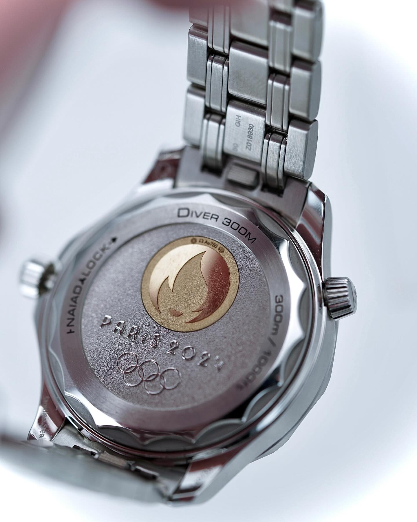 Omega Seamaster Diver 300M Paris 2024