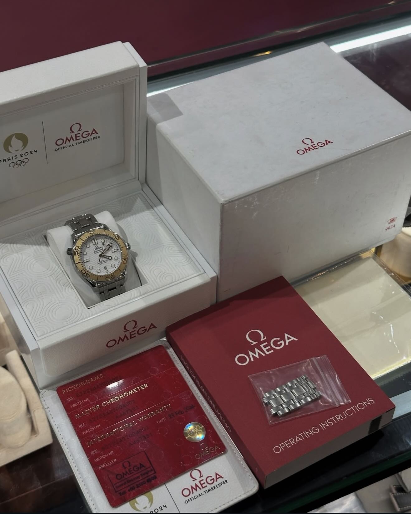 Omega Seamaster Diver 300M Paris 2024