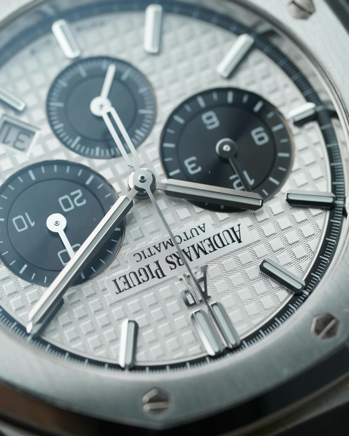 AUDEMARS PIGUET RO CHRONOGRAPH Ref. 26331ST.OO.1220ST.03