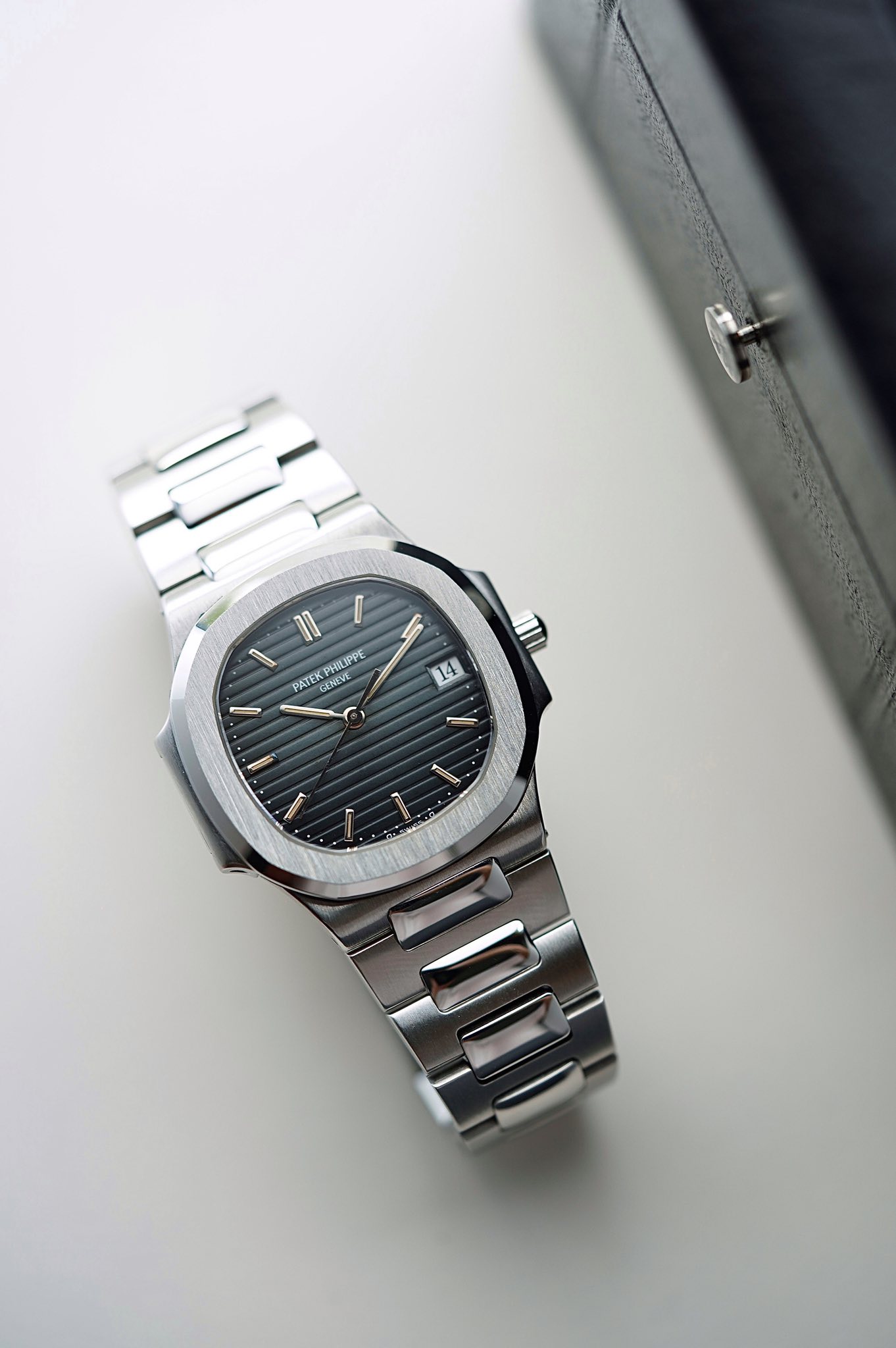 Patek Philippe Blue dial Nautilus 3900/1a มือสอง