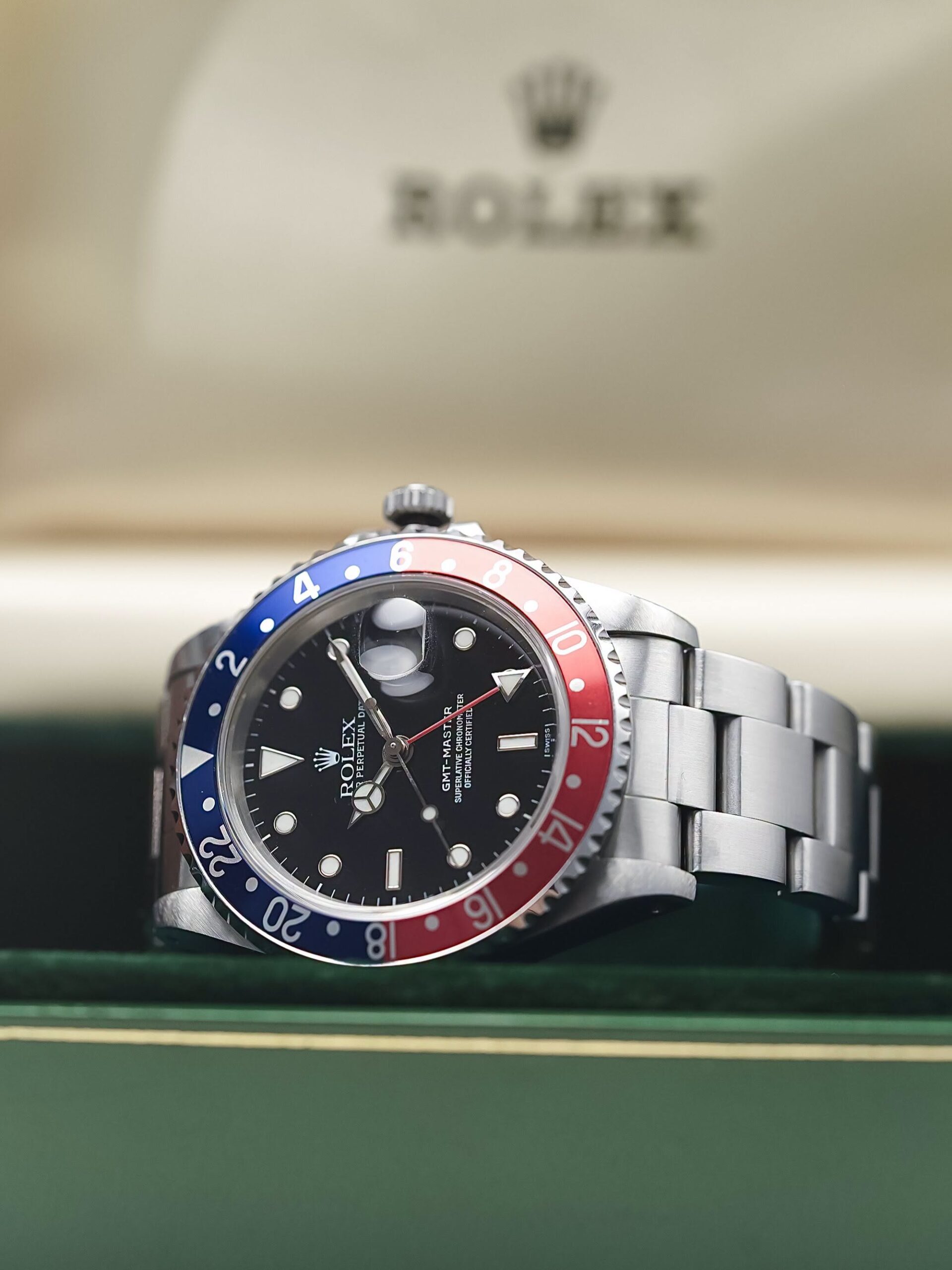 Rolex GMT-Master Ref. 16700 “Swiss Only”Pepsi 40MM Watch only