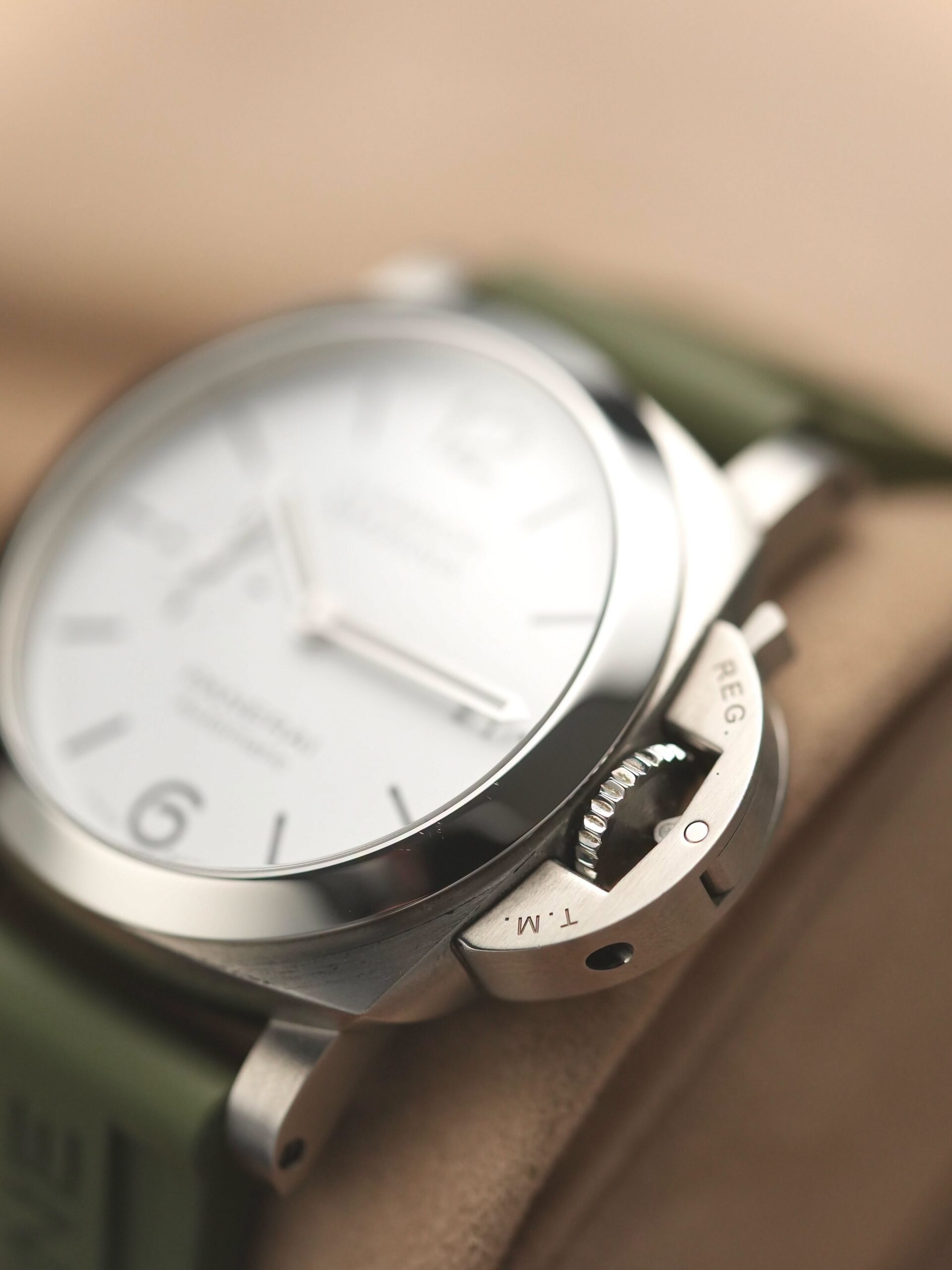 Panerai Luminor Marina Quaranta White Dial (PAM01371) — 40mm Y2024 - Image 4
