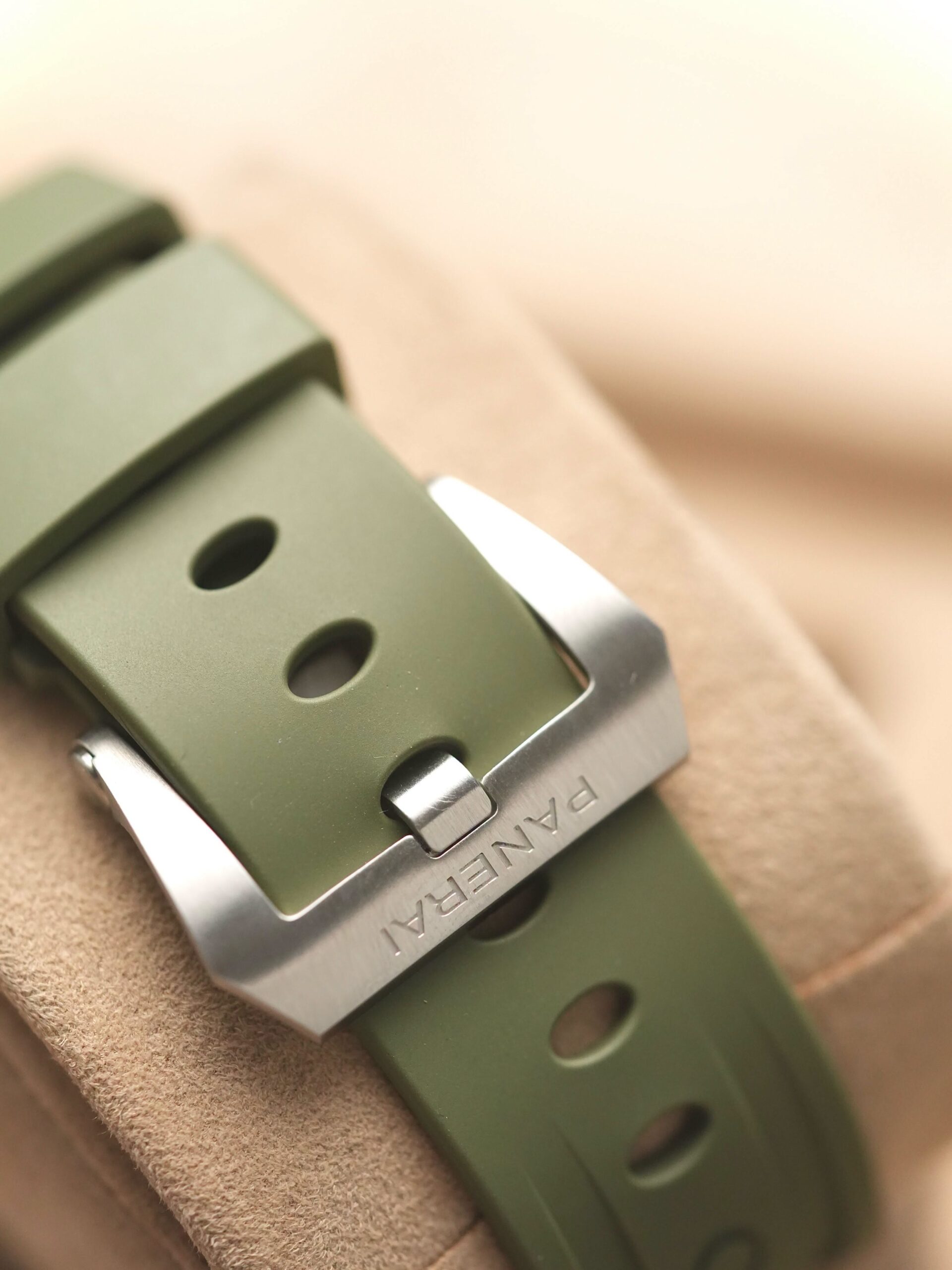 Panerai Luminor Marina Quaranta White Dial (PAM01371) — 40mm Y2024 - Image 5