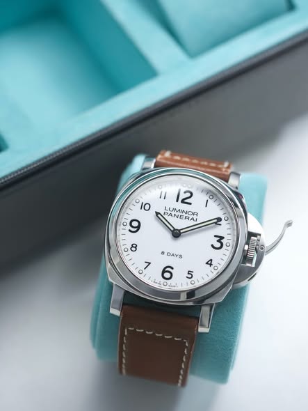 Penrai Luminor Base 8 Days Pam561-44MM