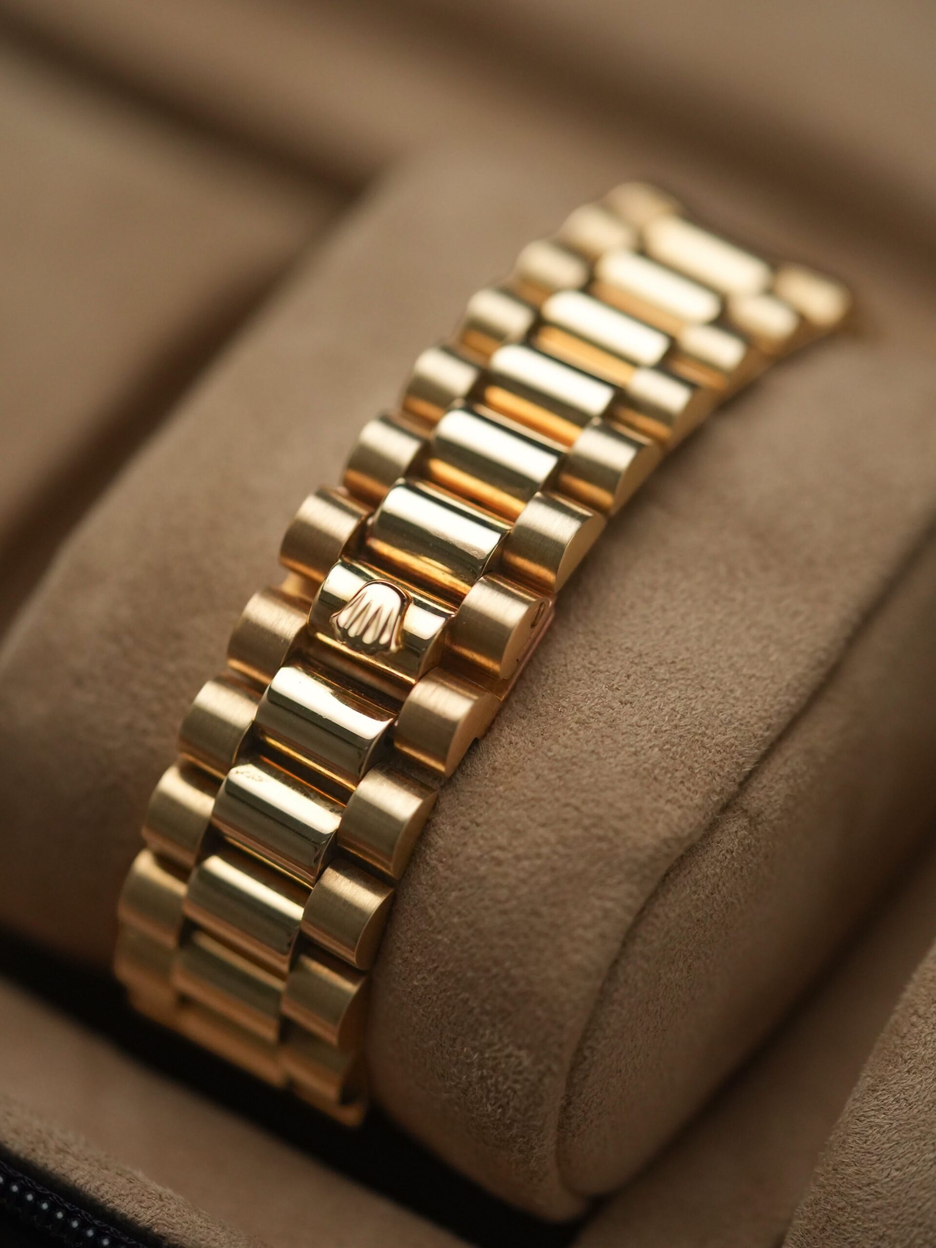 Rolex Day-Date Ref18238 Yellow Gold 18K-36MM - Image 7