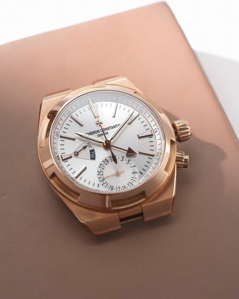 Vacheron Constantin Overseas Dual Time 18K Rose gold / 41MM / Fullset Y2019 - Image 2