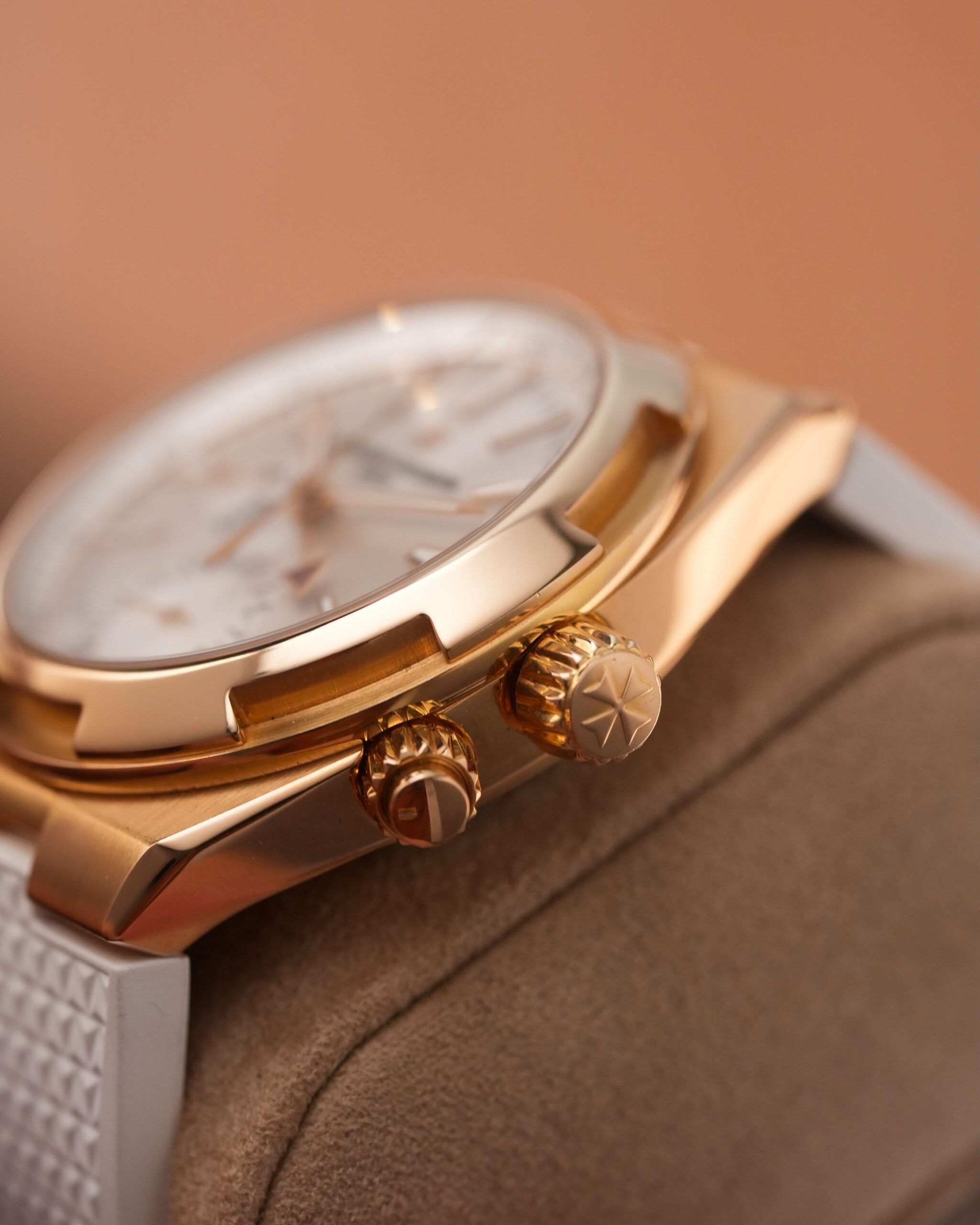 Vacheron Constantin Overseas Dual Time 18K Rose gold / 41MM / Fullset Y2019 - Image 8