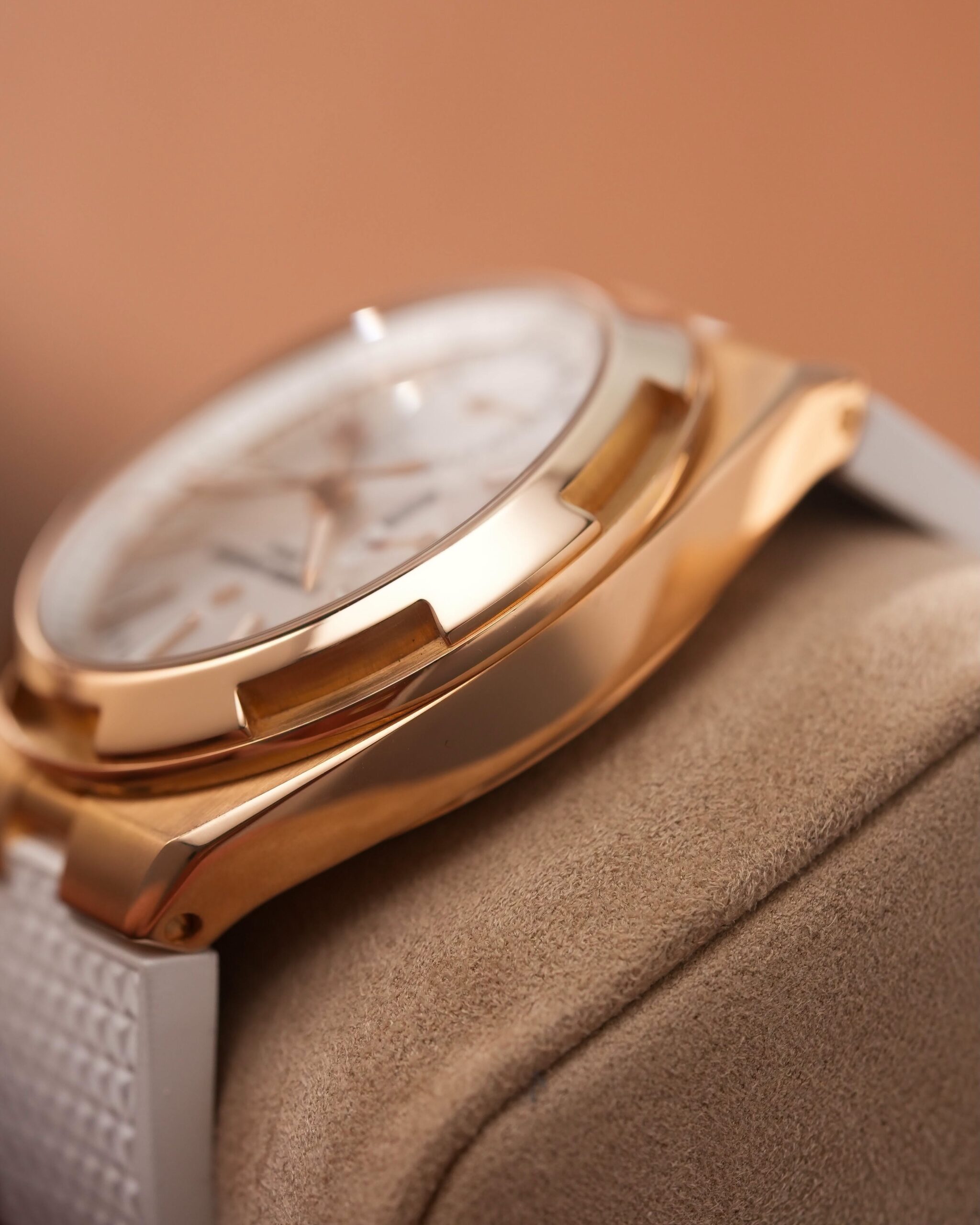Vacheron Constantin Overseas Dual Time 18K Rose gold / 41MM / Fullset Y2019 - Image 9